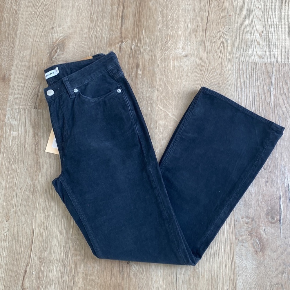 NWT The Cords & Co 26 Pants Elin Cropped Leg Flare Bootcut Corduroy Pants Black